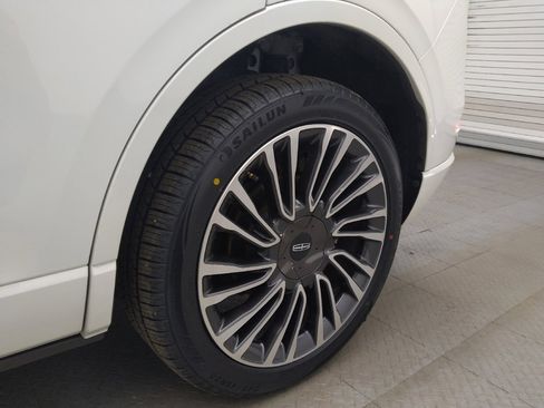 Used 2020 Lincoln Corsair Reserve w/ Appearance Package FWD image 31
