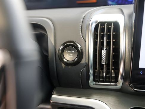 Used 2025 Ford Expedition Max Platinum w/ Driver's Package image 18