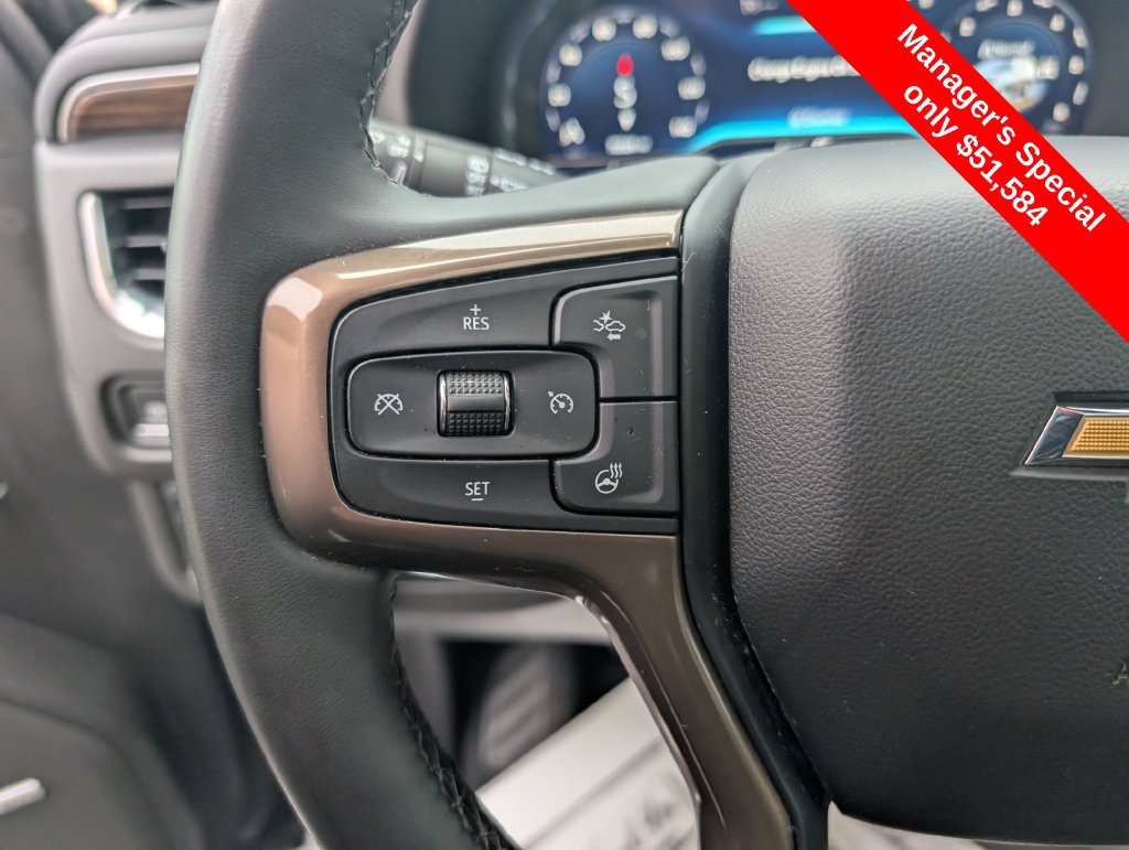 Used 2023 Chevrolet Suburban High Country w/ Premium Package 2 AWD/4WD image 17