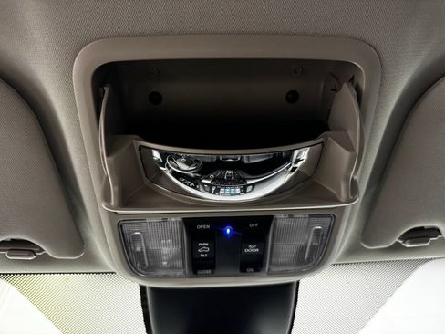 Used 2025 Honda Odyssey EX-L image 26