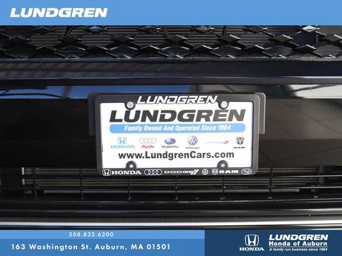 Used 2024 Toyota RAV4 SE w/ Weather & Moonroof Package image 31