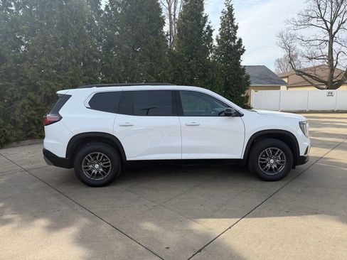 Used 2025 GMC Acadia Elevation AWD/4WD image 31