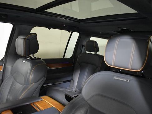 Used 2022 Jeep Grand Wagoneer Series II w/ Convenience Group III image 11