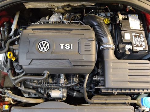 Used 2019 Volkswagen Jetta GLI image 30