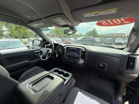 Used 2018 Chevrolet Silverado 1500 LT w/ LT Eassist Package image 14