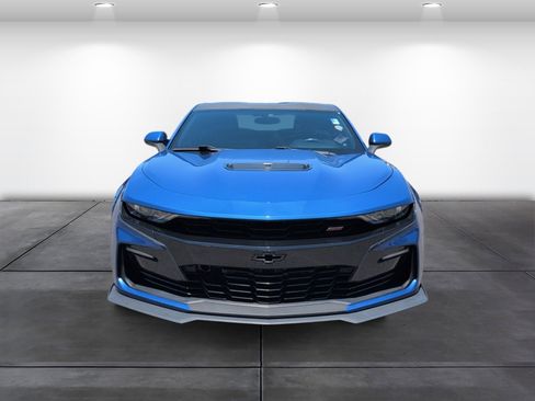 Used 2019 Chevrolet Camaro SS RWD image 6