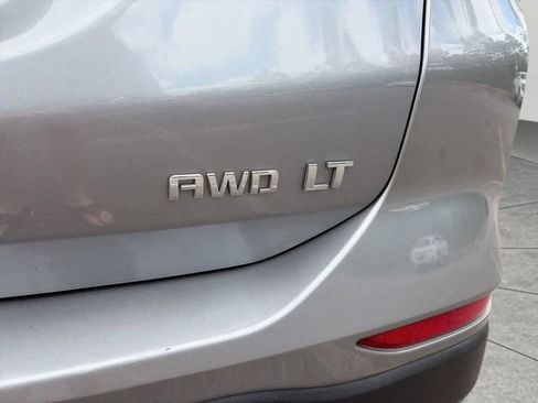 Used 2024 Chevrolet Equinox LT AWD/4WD image 9