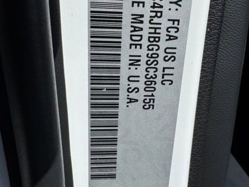 New 2025 Jeep Grand Cherokee Limited image 47