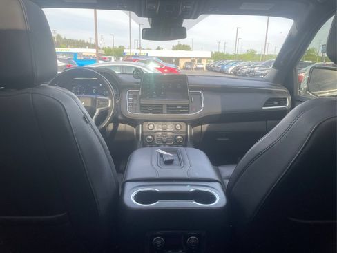 Used 2023 Chevrolet Tahoe Z71 w/ Luxury Package AWD/4WD image 18