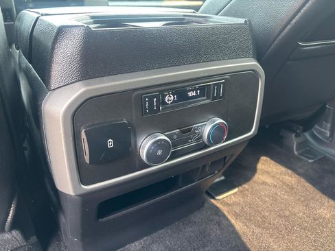 Used 2018 Ford Expedition Max XLT AWD/4WD image 28