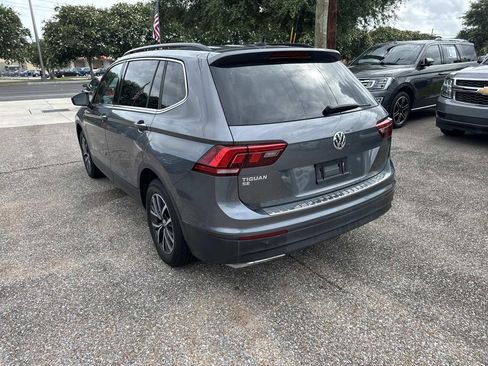 Used 2019 Volkswagen Tiguan SE w/ Panoramic Sunroof Package FWD image 6