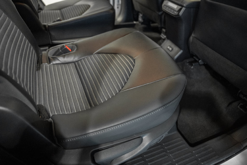 Used 2022 Toyota Highlander XSE AWD/4WD image 27