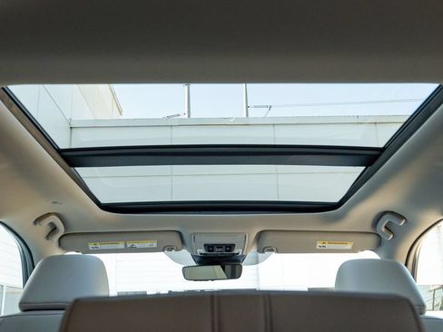 New 2026 Honda Pilot Touring image 14