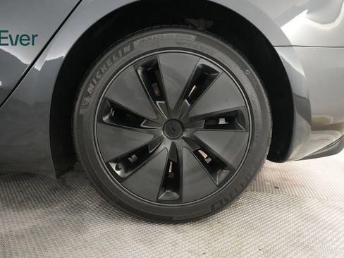 Used 2025 Tesla Model 3 Long Range RWD image 9