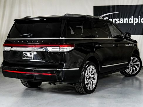 Used 2024 Lincoln Navigator Reserve image 5