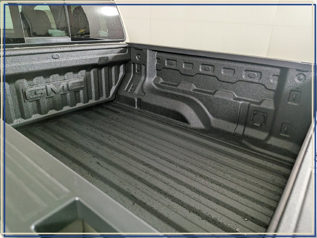 New 2026 GMC Canyon AT4 w/ Technology Plus Package AWD/4WD image 11