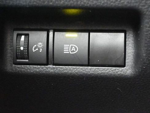 Used 2024 Toyota RAV4 LE image 32