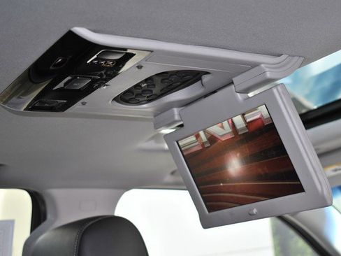 Used 2016 GMC Yukon Denali w/ Open Road Package image 29