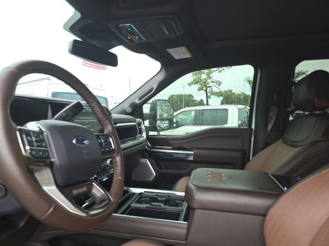 Used 2025 Ford F250 King Ranch AWD/4WD image 12