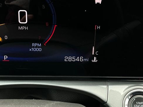 Used 2025 Chevrolet Trax LT image 37