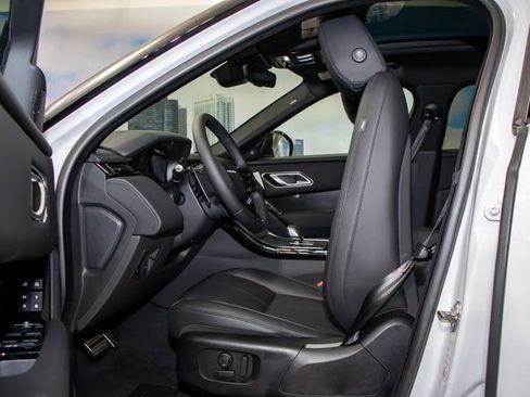 Used 2026 Land Rover Range Rover Velar Dynamic SE image 20