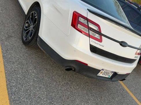Used 2013 Ford Taurus SHO image 17
