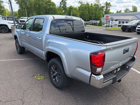 Used 2023 Toyota Tacoma SR5 RWD image 4