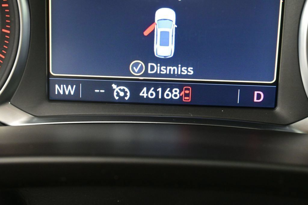 Used 2025 Chevrolet Blazer LT FWD image 32