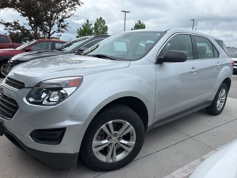 Used 2017 Chevrolet Equinox LS FWD image 1