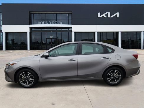 Certified 2023 Kia Forte LXS image 4