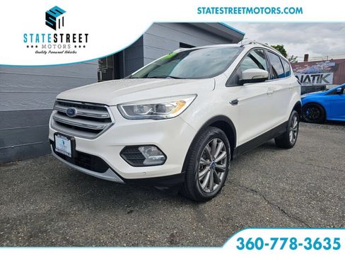 Used 2018 Ford Escape Titanium w/ Ford Safe & Smart Package AWD/4WD image 1