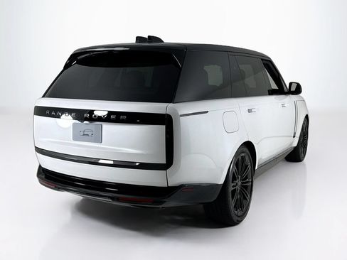 New 2026 Land Rover Range Rover Long Wheelbase SE AWD/4WD image 5