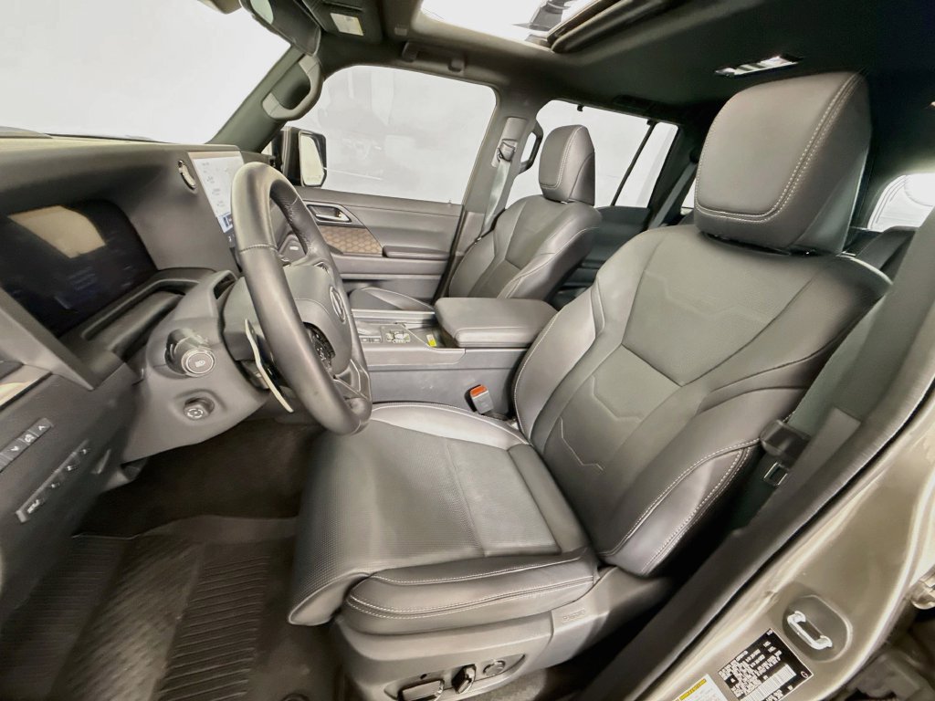 Certified 2024 Lexus GX 550 w/ Accessory Package (Z1) AWD/4WD image 22