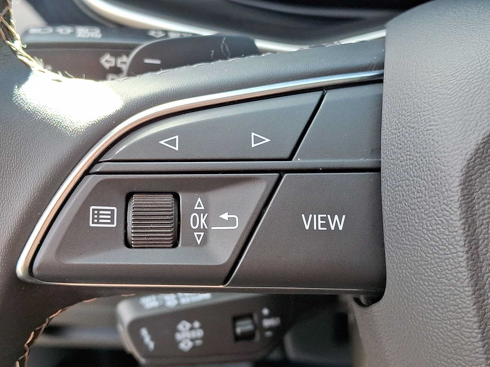 Certified 2025 Audi Q8 Prestige AWD/4WD image 23