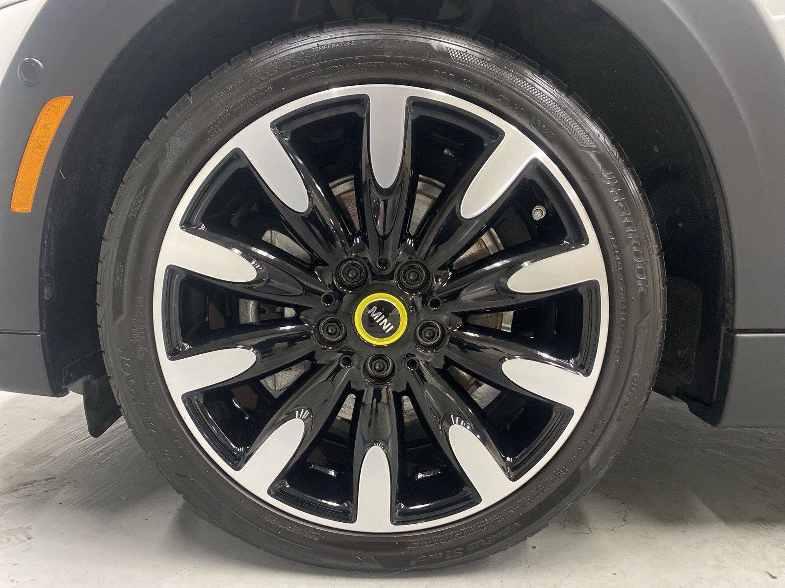 Used 2024 MINI Cooper SE FWD image 23