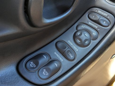 Used 2002 Chevrolet Corvette Convertible w/ Preferred Equipment Group2 image 20