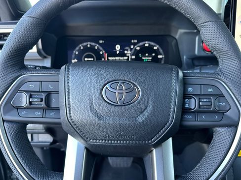 New 2025 Toyota Tacoma TRD Off-Road image 25