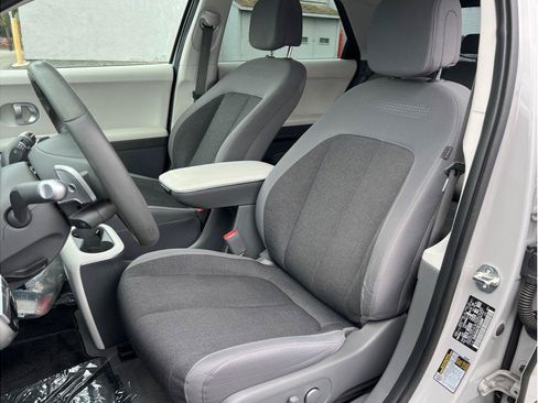Used 2024 Hyundai Ioniq 5 SEL RWD image 8