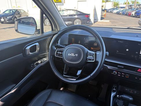 Used 2024 Kia Sorento S AWD/4WD image 37