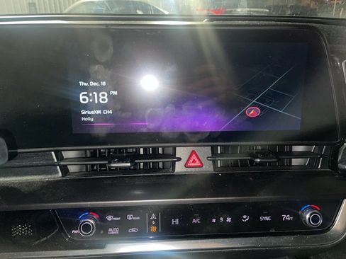 Certified 2023 Kia Sportage EX image 9