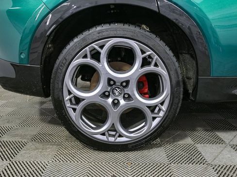 Used 2024 Alfa Romeo Tonale Veloce image 15