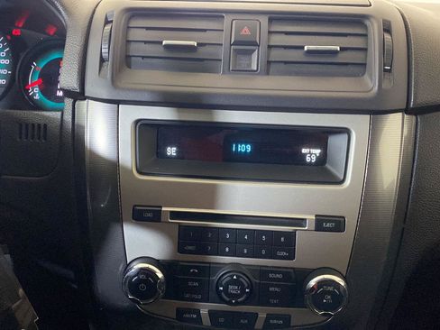 Used 2011 Ford Fusion SEL FWD image 16