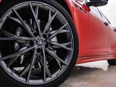 Certified 2022 Maserati Ghibli Modena Q4 image 5