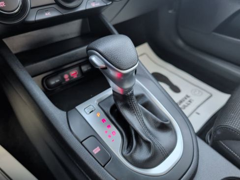 Used 2021 Kia Forte LXS image 16