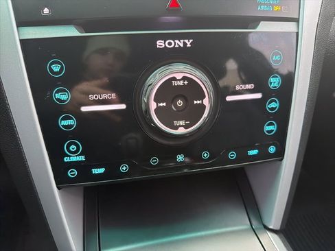 Used 2013 Ford Explorer Limited image 25