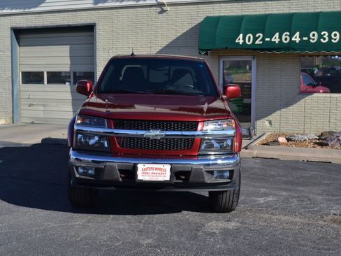 Used 2011 Chevrolet Colorado LT image 2