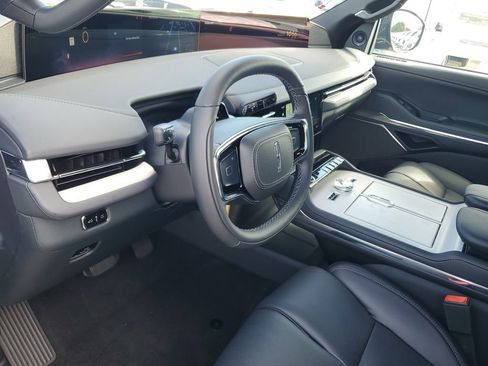 New 2025 Lincoln Navigator Reserve w/ Jet Appearance Package AWD/4WD image 20
