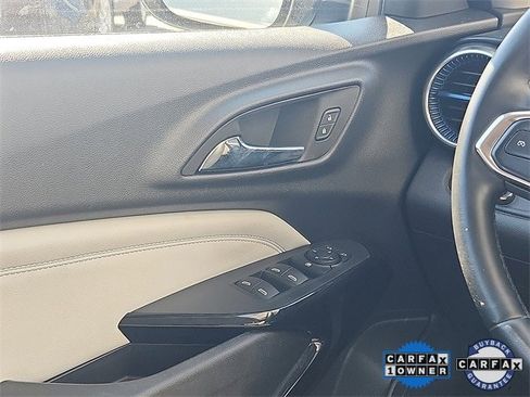 Used 2025 Chevrolet Trax LT w/ Driver Confidence Package image 11