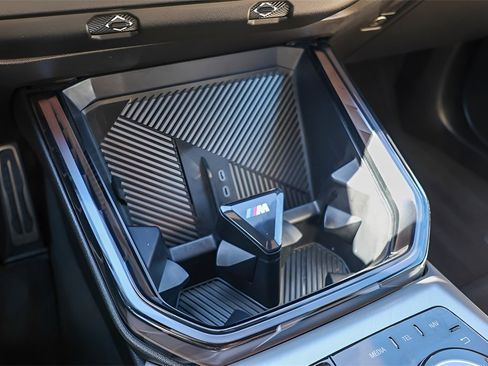 Used 2025 BMW X3 xDrive30i w/ M Sport Package image 18