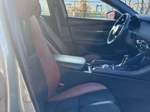 Used 2024 MAZDA MAZDA3 s image 22